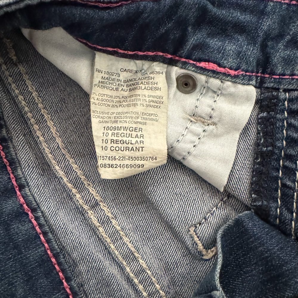 Wrangler Blue Jeans with Pink Stitching